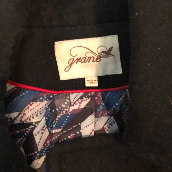 P coat - Picture 2 of 2